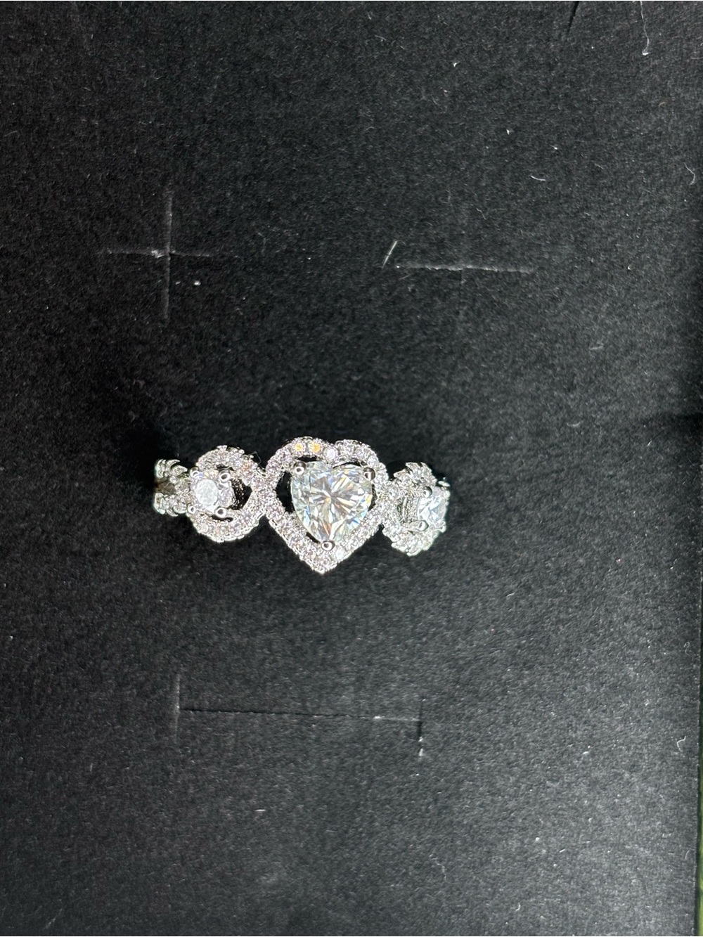 Silver Heart Halo moissanite Ring - White size 9